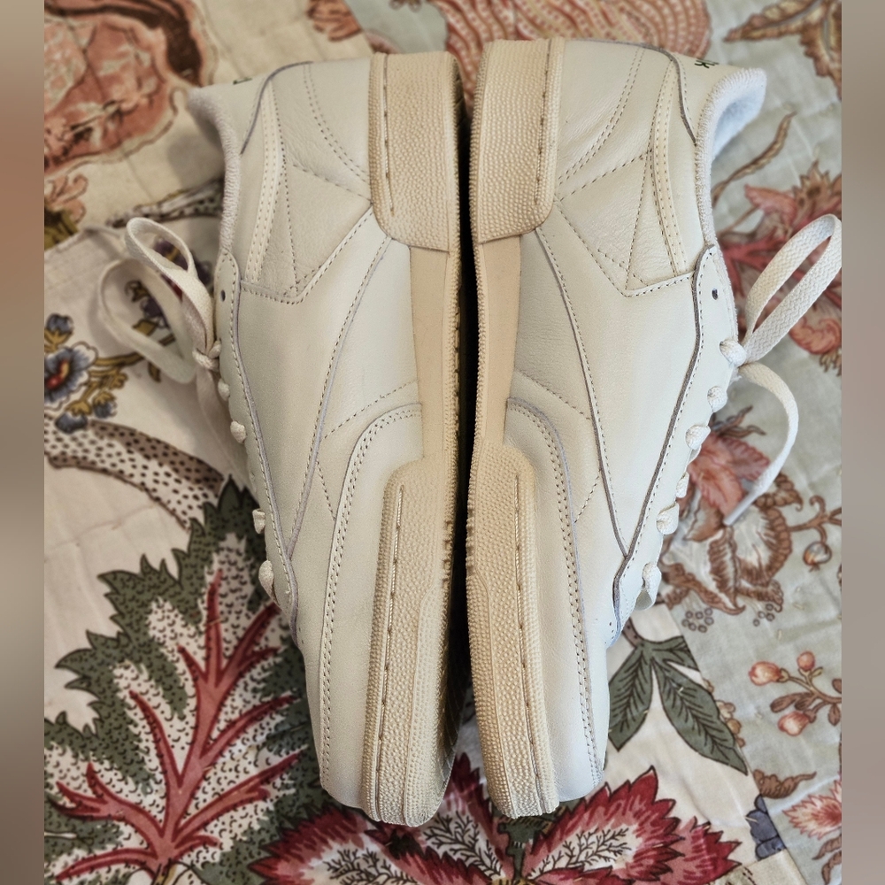 Reebok White and Green Sneakers - Picture 5 of 12